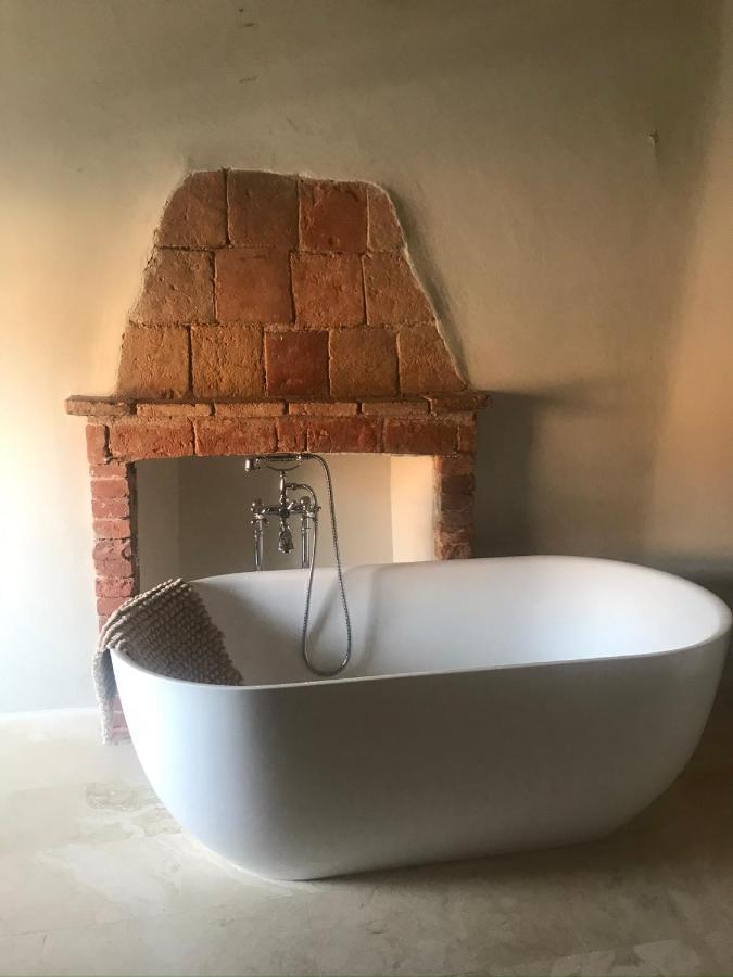 Number 10 Locanda B&B Belvedere Langhe Kültér fotó