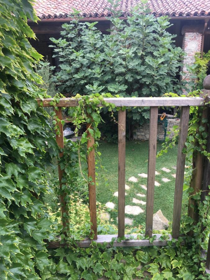 Number 10 Locanda B&B Belvedere Langhe Kültér fotó